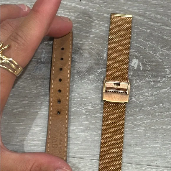 Daniel Wellington Watch - Picture 5 of 7